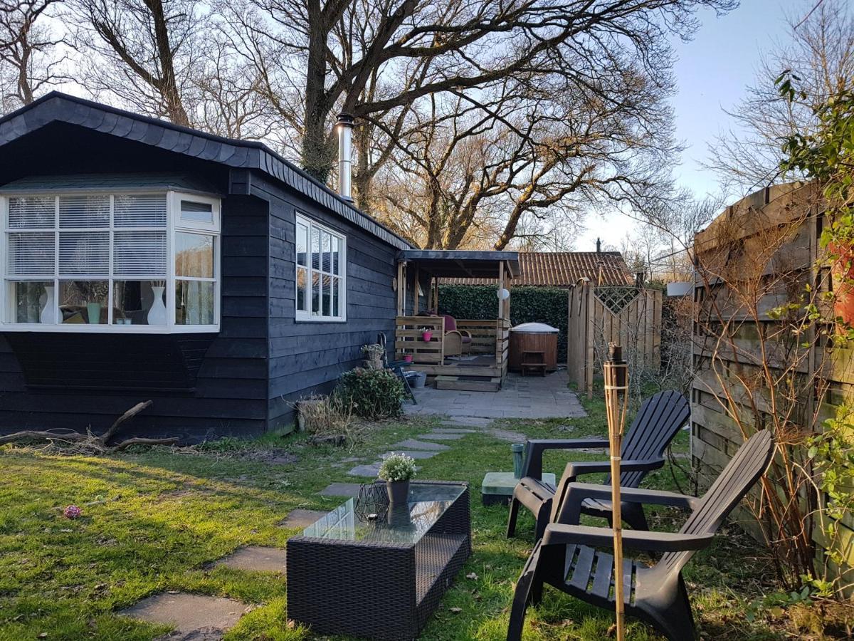 Chalet 2 Pers Met Hottub - Aan De Bosrand - Ijsselmeer - Gaasterland - Bos Rijs Esterno foto
